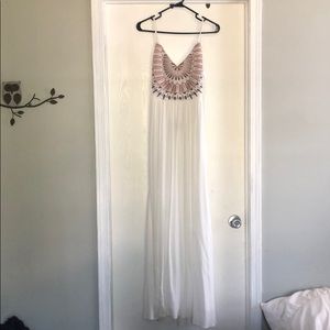 Lulus white dress with tribal designs